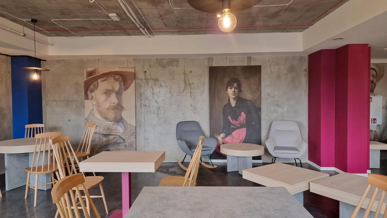 Easy One Premium Art Aparthotel Krasków Εξωτερικό φωτογραφία