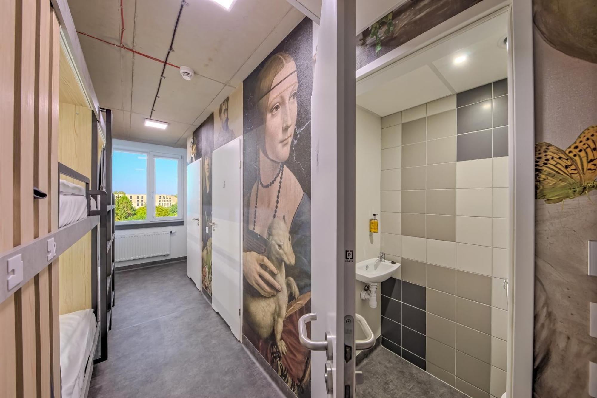 Easy One Premium Art Aparthotel Krasków Εξωτερικό φωτογραφία