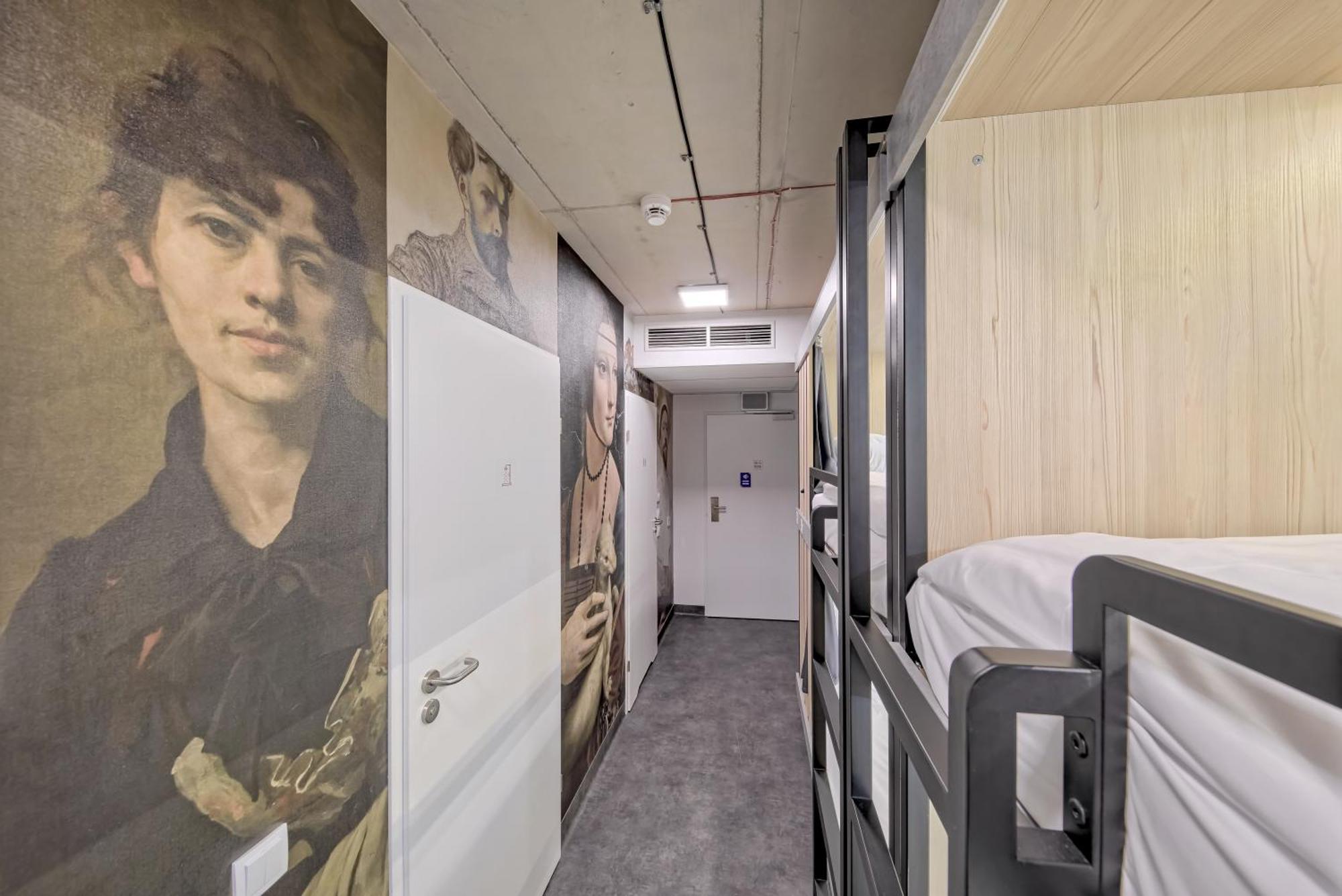 Easy One Premium Art Aparthotel Krasków Εξωτερικό φωτογραφία