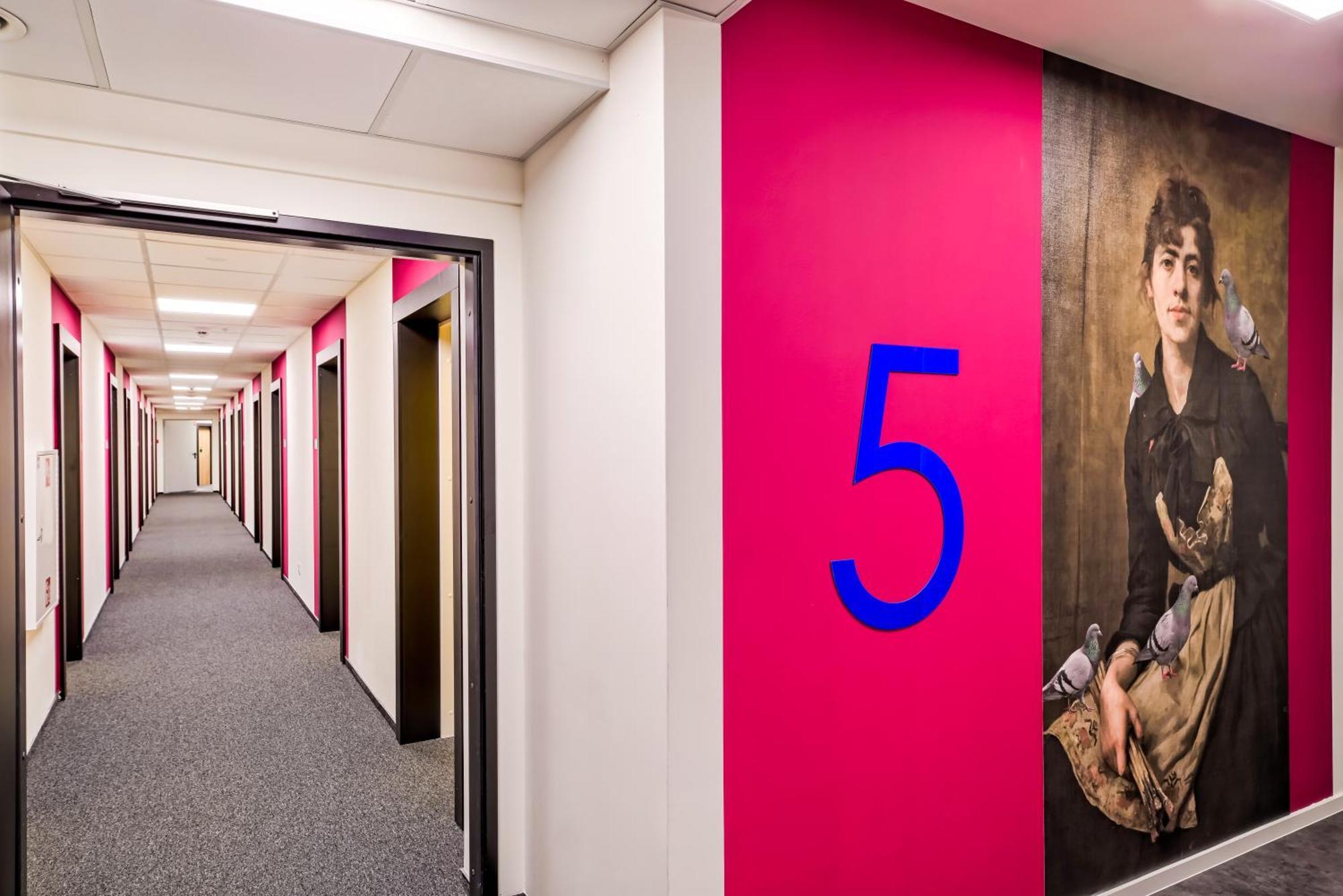 Easy One Premium Art Aparthotel Krasków Εξωτερικό φωτογραφία