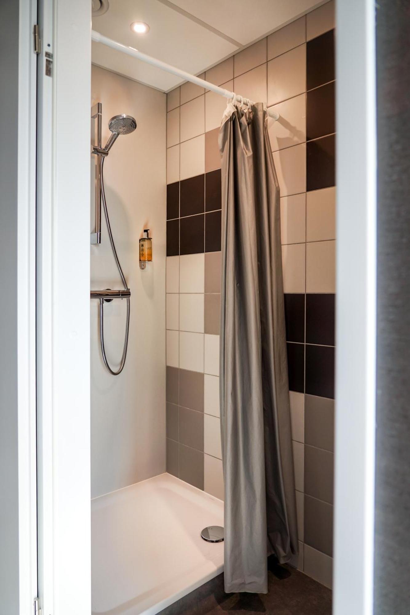 Easy One Premium Art Aparthotel Krasków Εξωτερικό φωτογραφία